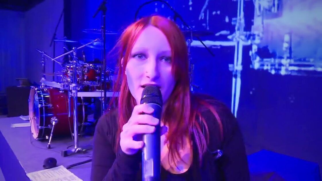 Grace Young Farmers Party 2012 Hannover Messehalle 2
