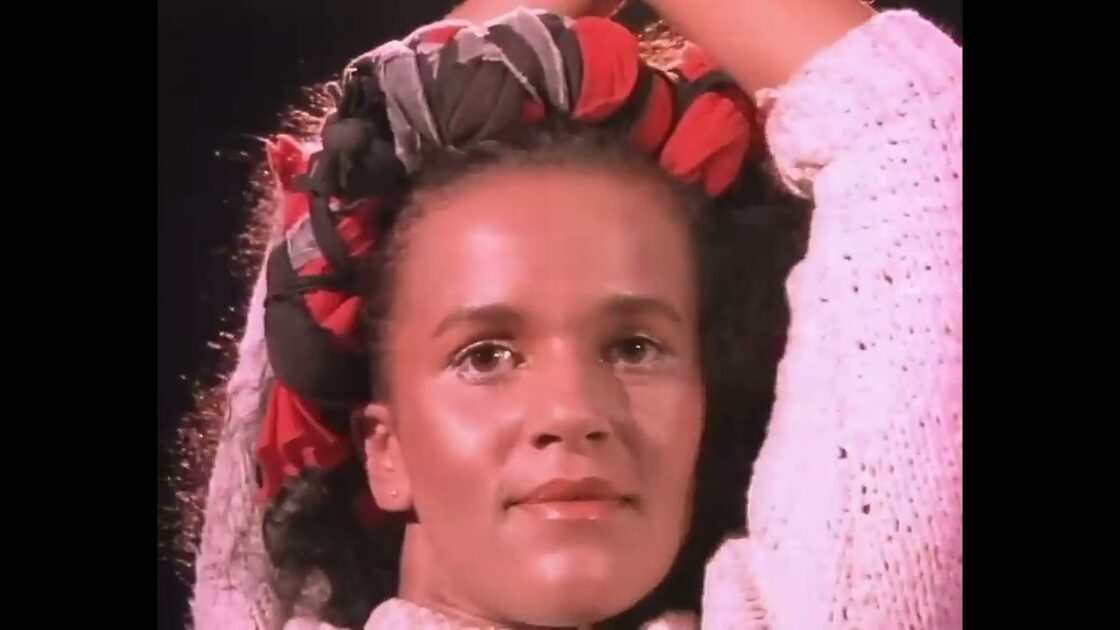 Caribbean Queen (No More Love on the Run)